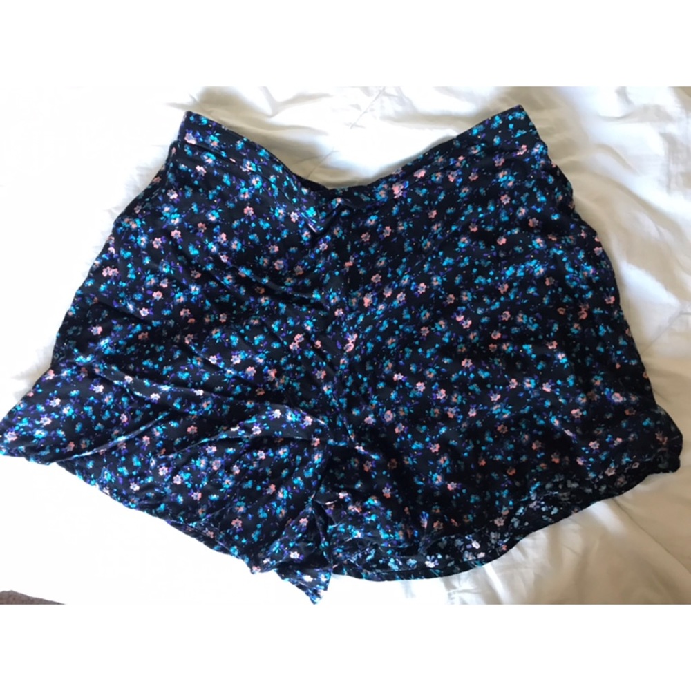 Floral Flowy Shorts